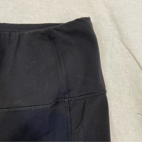 The North Face Women’s Flashdry Black and White Capri Length Leggings Medium - Picture 8 of 10